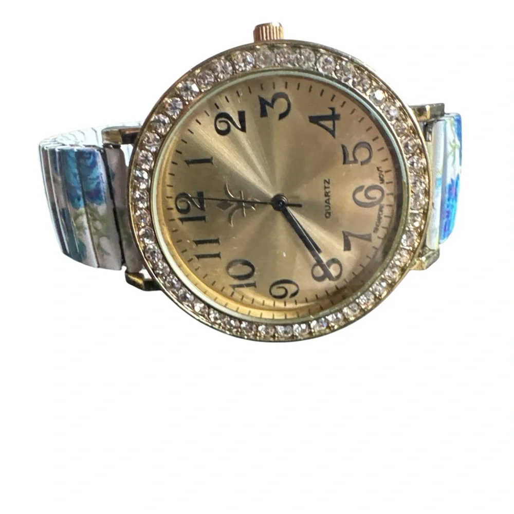 Bundle of five vintage Silver and Gold Watches
